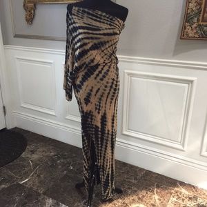 Young Fabulous & Broke One Shoulder Maxi Dress Sm